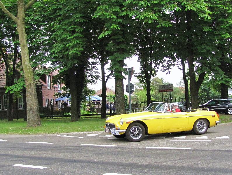 MG & Oldies Happening (41).JPG